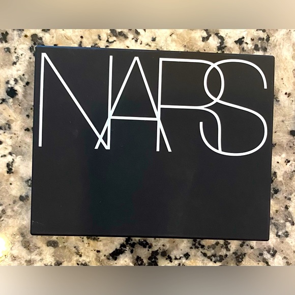 NARS Light Reflecting Pressed Setting Powder Translucent Crystal BEST SELLING - Picture 7 of 11